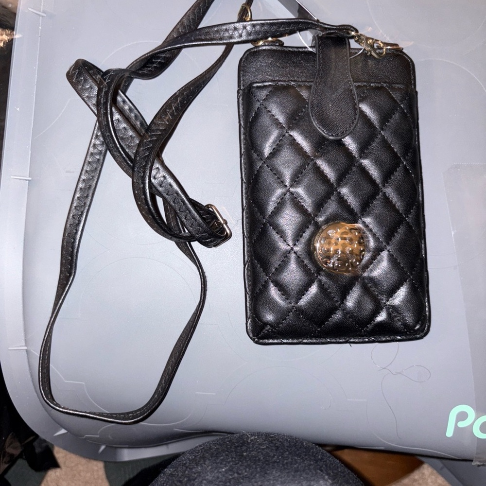 Black Quilted Crossbody Phone Bag‎